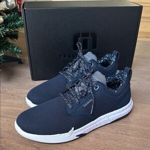 NWT Travis Mathew The Daily Hybrid Print in color Total Eclipse size 9.5